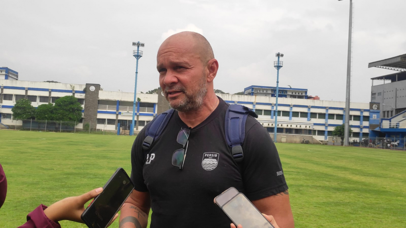 Pelatih kiper Persib, Luizinho Passos. Dok. Hartifiany Praisra